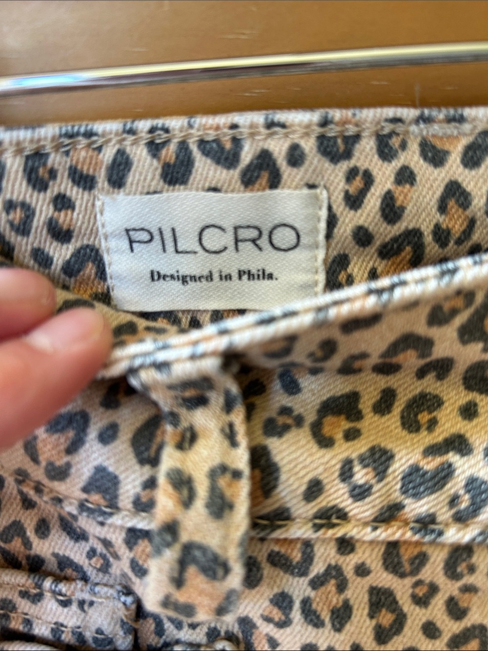 Anthropologie Pilcro Jeans The Wander Leopard Print Mid-Rise Pants 28 - Picture 2 of 10